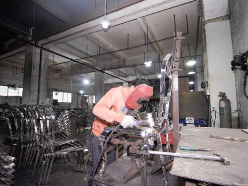 ข่าวบริษัทล่าสุดเกี่ยวกับ เน้นการส่งออกเฟอร์นิเจอร์งานแต่ง ต้องการสร้างซีรีส์ใหม่ๆ ร่วมกับโซ่จําหน่าย และจัดหาคําตอบตามความต้องการ