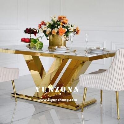 ราคาดี โต๊ะทานอาหารหรูหราสีทองพร้อมท็อปหินอ่อนสีขาว เฟอร์นิเจอร์ OEM สำหรับโรงแรม ร้านอาหาร สำหรับใช้ในงานเลี้ยง ห้องนั่งเล่น วัสดุโลหะ ออนไลน์